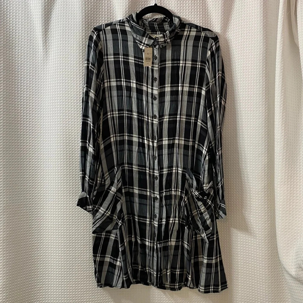 NWT L&G Plaid Long Sleeve Shirtdress